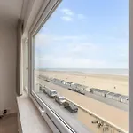 Appartement Lecomte - Beachfront Seaview 196 *