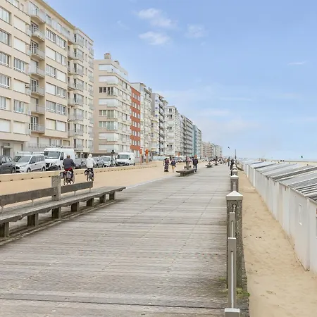 Lecomte - Beachfront Seaview 196 Apartment Ostende