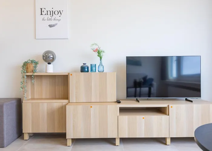 Lecomte - Beachfront Seaview 196 公寓