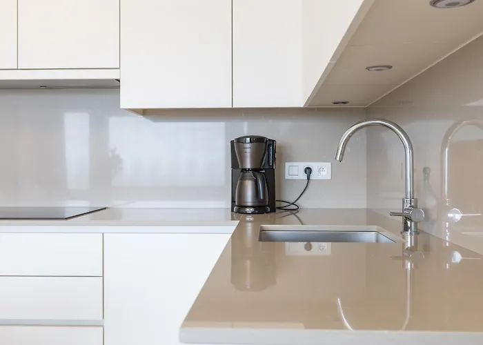 Lecomte - Beachfront Seaview 196 公寓 *