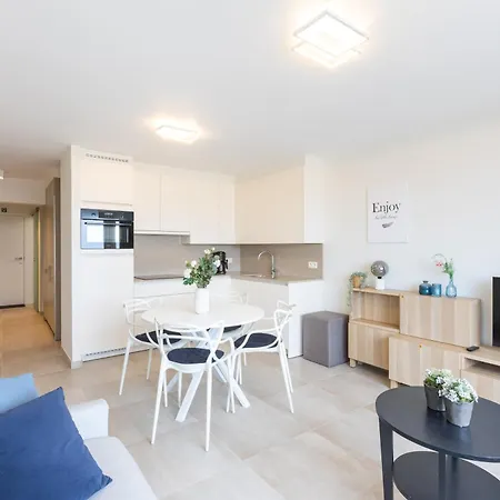 アパート Lecomte - Beachfront Seaview 196 オステンド